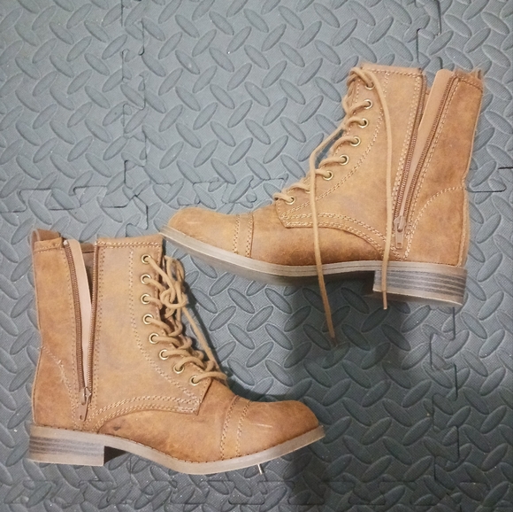 Bks Baker's Women Camel Brown Lace Up Flat Booties - Picture 7 of 12